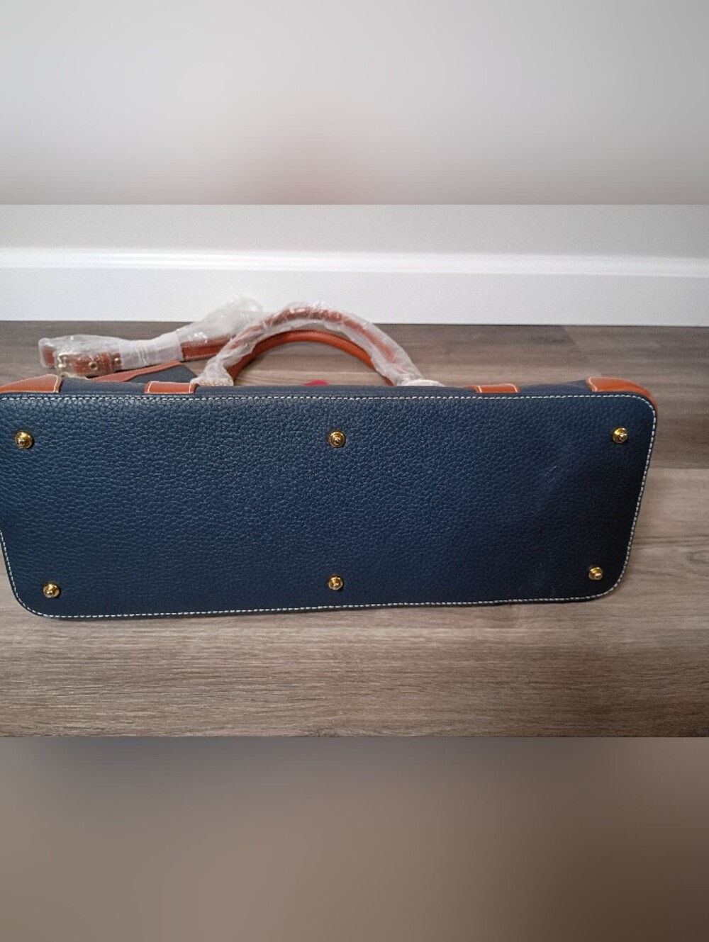 NEW Dooney & Bourke Navy Blue Brown Pebbled Leather Large Domed Satchel Handbag - Picture 3 of 11
